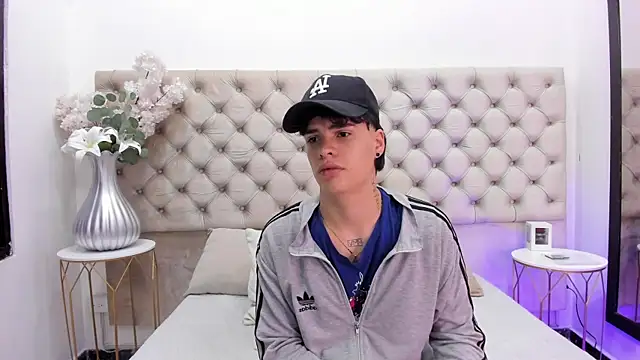 BenitoSaenz online show from 11-05-25, 10:26