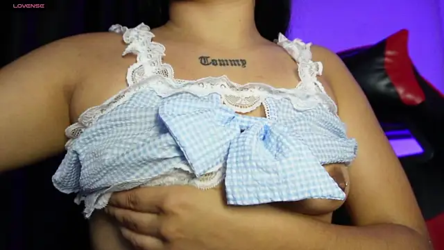 Snapshot of valkyria_12 chatting on 11-14-25, 09:24 valkyria 12 online show from 11-14-25, 09:24