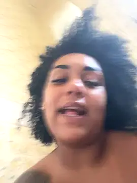 Snapshot of morenaluaa chatting on 10-13-25, 04:51 morenaluaa online show from 10-13-25, 04:51