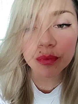 Snapshot of cameron_06 chatting on 11-27-25, 06:10 cameron 06 online show from 11-27-25, 06:10