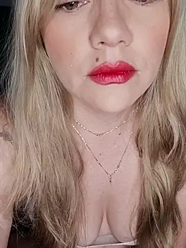 Snapshot of cameron_06 chatting on 03-04-26, 12:11 cameron 06 online show from 03-04-26, 12:11