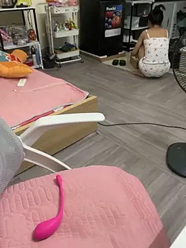 Mina048 online show from 09-28-25, 06:19