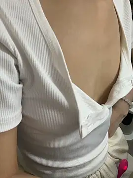 Mina048 online show from 02-07-26, 01:42