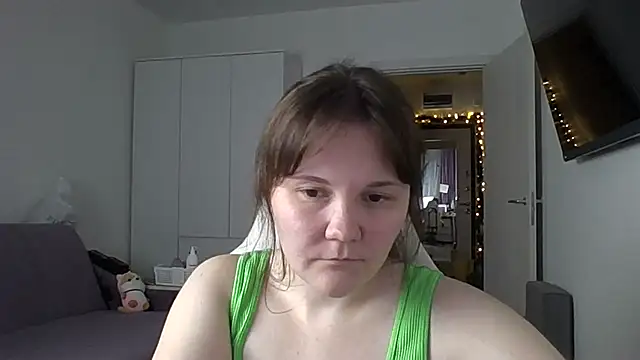 Qaynii online show from 10-13-25, 02:06