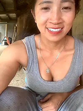 ThiHa003 online show from 10-18-25, 06:26