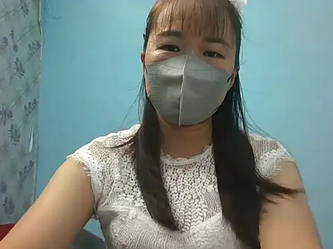 Snapshot of Hachi077 chatting on 09-16-25, 06:58 Hachi077 online show from 09-16-25, 06:58