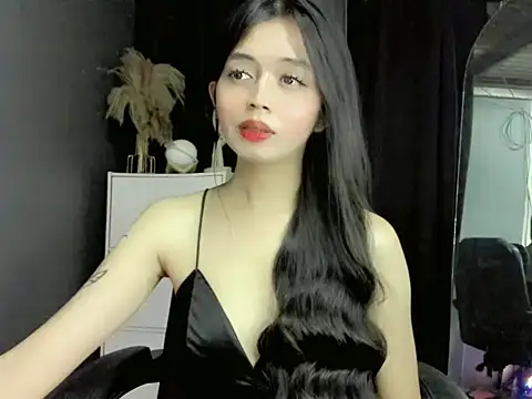 Snapshot of LexiLove chatting on 09-12-25, 01:33 LexiLove online show from 09-12-25, 01:33