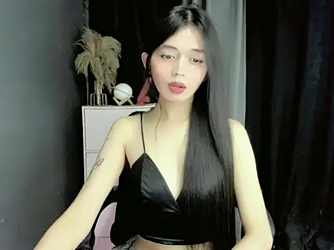 Snapshot of LexiLove chatting on 11-08-25, 06:57 LexiLove online show from 11-08-25, 06:57