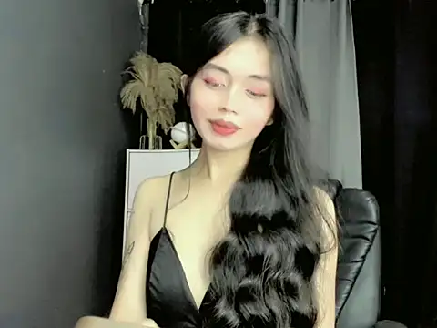 Snapshot of LexiLove chatting on 11-14-25, 09:41 LexiLove online show from 11-14-25, 09:41