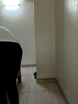 Ariana-Vy online show from 11-08-25, 01:28