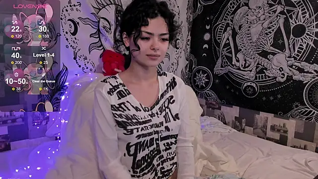 Snapshot of manyunya_ chatting on 09-15-25, 01:44 manyunya online show from 09-15-25, 01:44