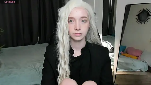 Snapshot of MelissaReis chatting on 09-13-25, 08:52 MelissaReis online show from 09-13-25, 08:52