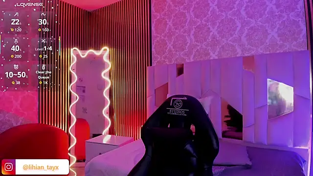 LIHIAN TAY online show from 11-05-25, 03:28