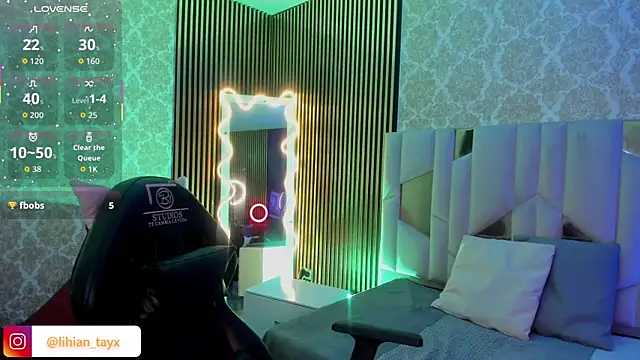 LIHIAN TAY online show from 11-08-25, 06:46