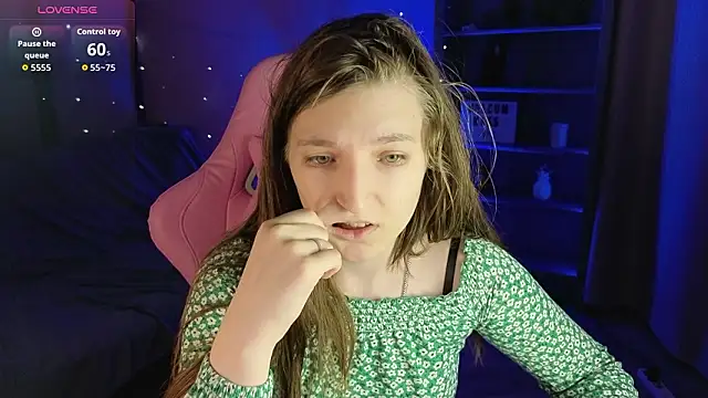 Snapshot of Mia_Myles chatting on 02-04-26, 10:43 Mia Myles online show from 02-04-26, 10:43