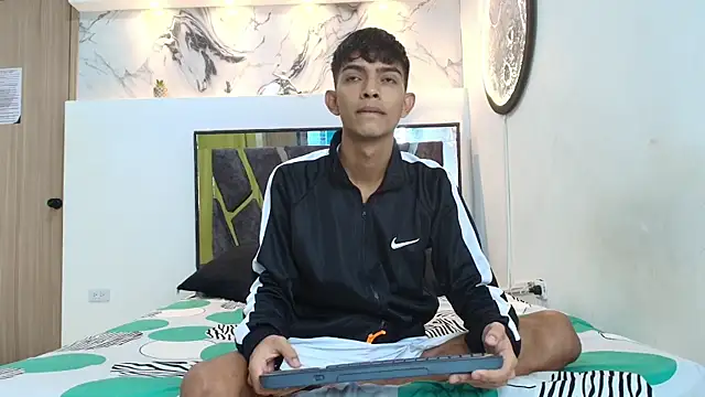 PRETTY SEX1 online show from 11-28-25, 07:11