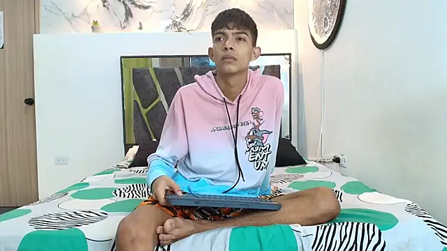 PRETTY SEX1 online show from 11-30-25, 07:12