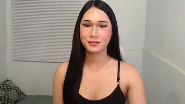 Snapshot of Leighs_Celine chatting on 02-23-26, 09:17 Leighs Celine online show from 02-23-26, 09:17