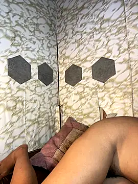 youryummybaby online show from 10-18-25, 08:15