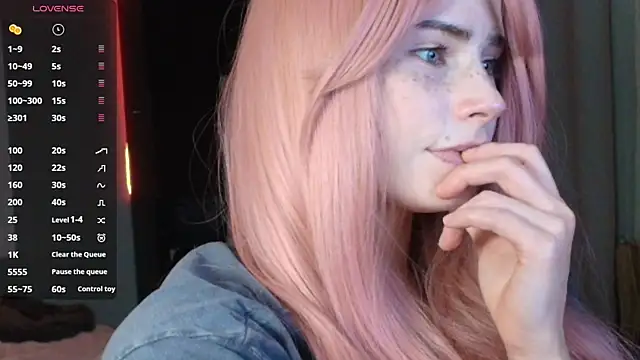 Snapshot of PieraMarch chatting on 02-10-26, 07:07 PieraMarch online show from 02-10-26, 07:07