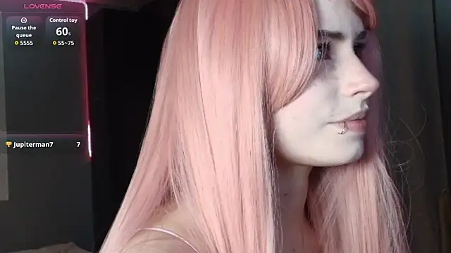 Snapshot of PieraMarch chatting on 02-18-26, 07:32 PieraMarch online show from 02-18-26, 07:32