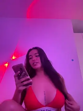 Snapshot of urasianlady chatting on 10-07-25, 04:42 urasianlady online show from 10-07-25, 04:42