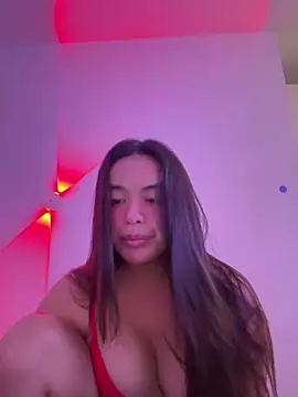 Snapshot of urasianlady chatting on 10-18-25, 05:43 urasianlady online show from 10-18-25, 05:43