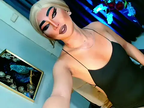 Snapshot of Queen_yasii_88 chatting on 10-07-25, 03:42 Queen yasii 88 online show from 10-07-25, 03:42