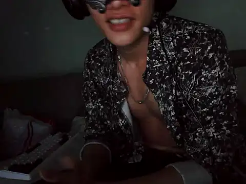 boyhigh1997 online show from 09-27-25, 05:18