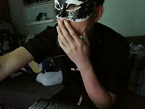 Snapshot of boyhigh1997 chatting on 02-14-26, 04:15 boyhigh1997 online show from 02-14-26, 04:15