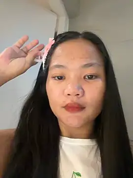 Snapshot of princess_janine chatting on 07-10-26, 10:29 princess janine online show from 07-10-26, 10:29