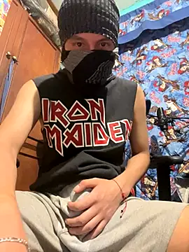 Snapshot of Skinny_Longhair chatting on 09-28-25, 07:14 Skinny Longhair online show from 09-28-25, 07:14