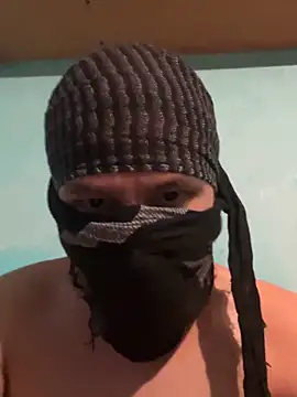 Snapshot of Skinny_Longhair chatting on 10-13-25, 08:14 Skinny Longhair online show from 10-13-25, 08:14