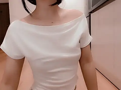 Snapshot of Tea_Mei chatting on 11-01-25, 11:34 Tea Mei online show from 11-01-25, 11:34