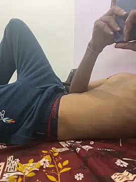 Snapshot of funny_sexxx chatting on 09-15-25, 06:02 funny sexxx online show from 09-15-25, 06:02