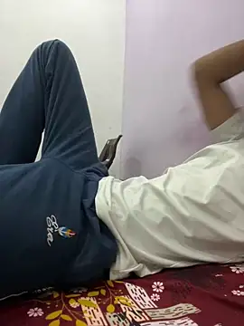 Snapshot of funny_sexxx chatting on 09-18-25, 03:58 funny sexxx online show from 09-18-25, 03:58