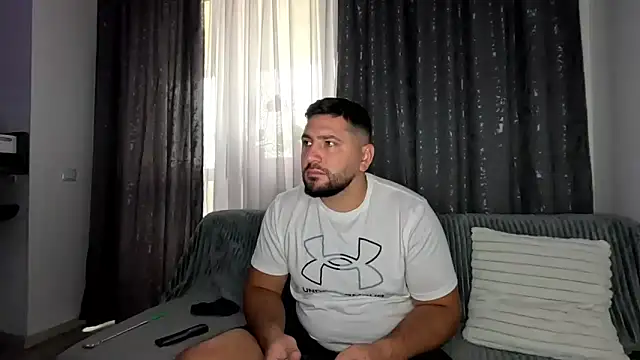 Gold Alpha Boy online show from 09-25-25, 08:51