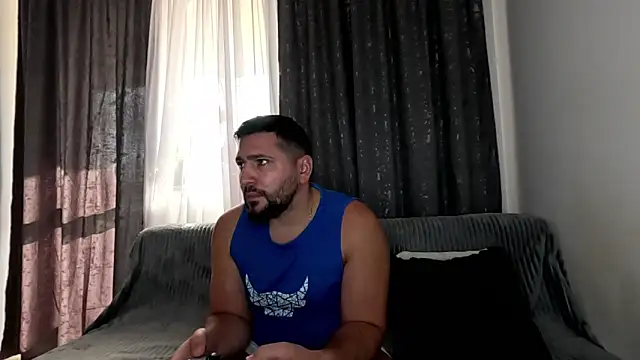 Gold Alpha Boy online show from 10-11-25, 11:09