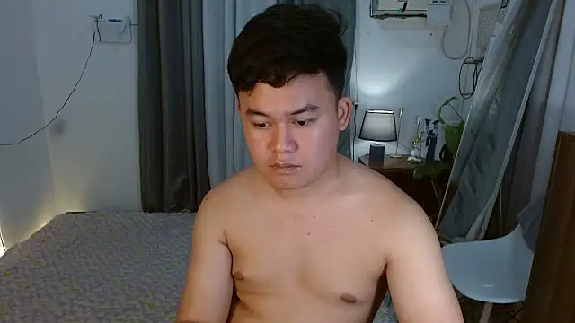 Snapshot of annocentboy chatting on 09-27-25, 07:19 annocentboy online show from 09-27-25, 07:19