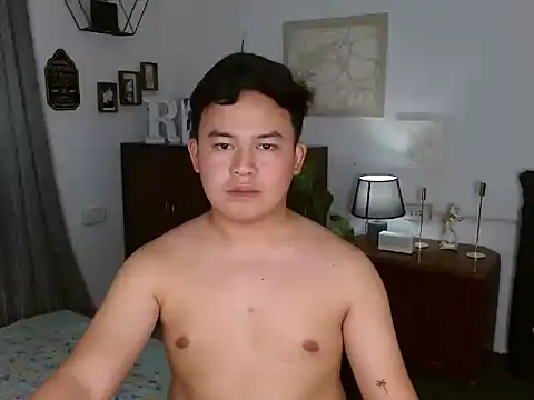 Snapshot of annocentboy chatting on 10-02-25, 03:52 annocentboy online show from 10-02-25, 03:52