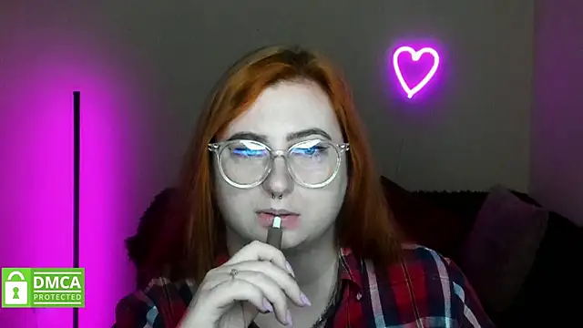 Alicia love00 online show from 10-17-25, 05:26