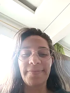 Isabella5 Brown  online show from 12-22-25, 05:54