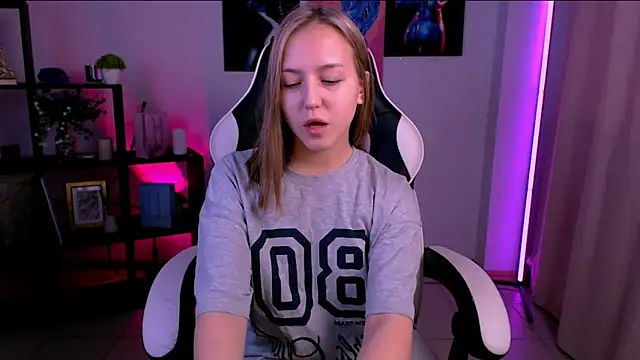 CindySparkl online show from 02-11-26, 03:33