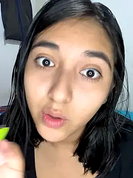 Milly Sweet14 online show from 09-25-25, 03:10