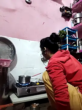Snapshot of Cut_ragni chatting on 03-21-26, 05:38 Cut ragni online show from 03-21-26, 05:38