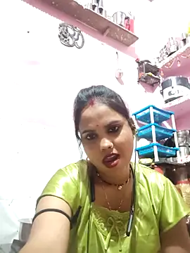 Snapshot of Cut_ragni chatting on 04-09-26, 05:40 Cut ragni online show from 04-09-26, 05:40
