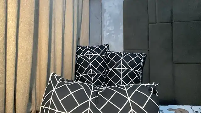 Snapshot of Claudia_Johnson chatting on 09-20-25, 02:45 Claudia Johnson online show from 09-20-25, 02:45