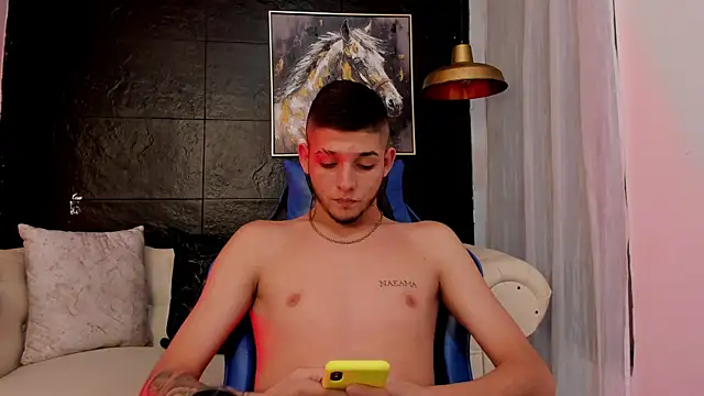 Snapshot of Mathewboy1 chatting on 09-10-25, 11:05 Mathewboy1 online show from 09-10-25, 11:05