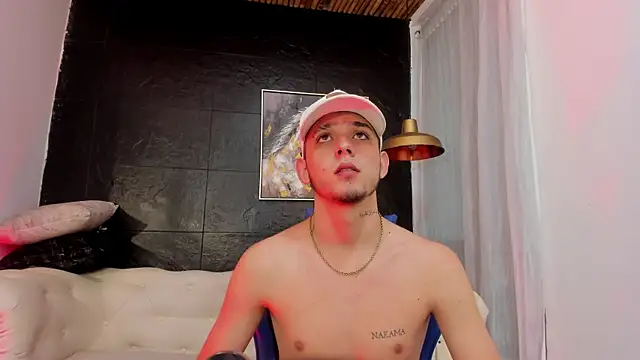 Snapshot of Mathewboy1 chatting on 10-06-25, 11:40 Mathewboy1 online show from 10-06-25, 11:40