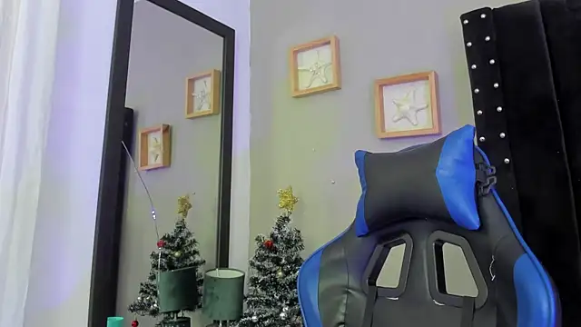 Snapshot of Mathewboy1 chatting on 12-13-25, 07:53 Mathewboy1 online show from 12-13-25, 07:53